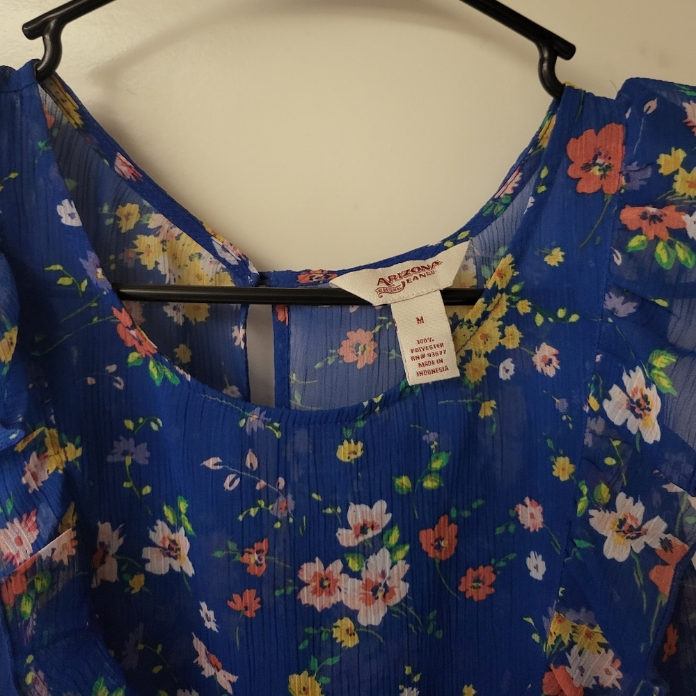 Blue blouse with flowers